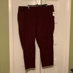 NWT Burgundy Old Navy High Rise Pixie Aecret Smooth Pockets Pants Size 22